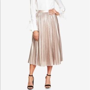 Light gold pleated skirt